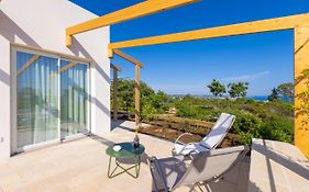 Fani Rooms